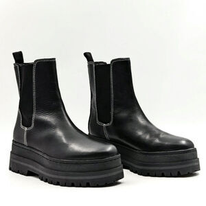 Marc Fisher Womens size 9 Pauline Chelsea Gothic Platform Chunky Leather Boots